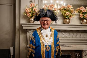 Cllr Paul Dimoldenberg as the newly elected Lord Mayor